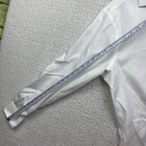 Calvin Klein Non Iron White Men Sz 17 Button up Dress Shirt Casual Preppy - Picture 9 of 15